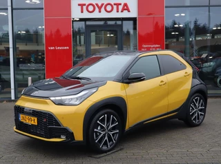 Toyota Aygo X HYBRID 115 GR SPORT UIT VOORRAAD LEVERBAAR!!! STOELVERW P-SENSOREN JBL-AUDIO KEYLESS APPLE/ANDROID 18" LMV
