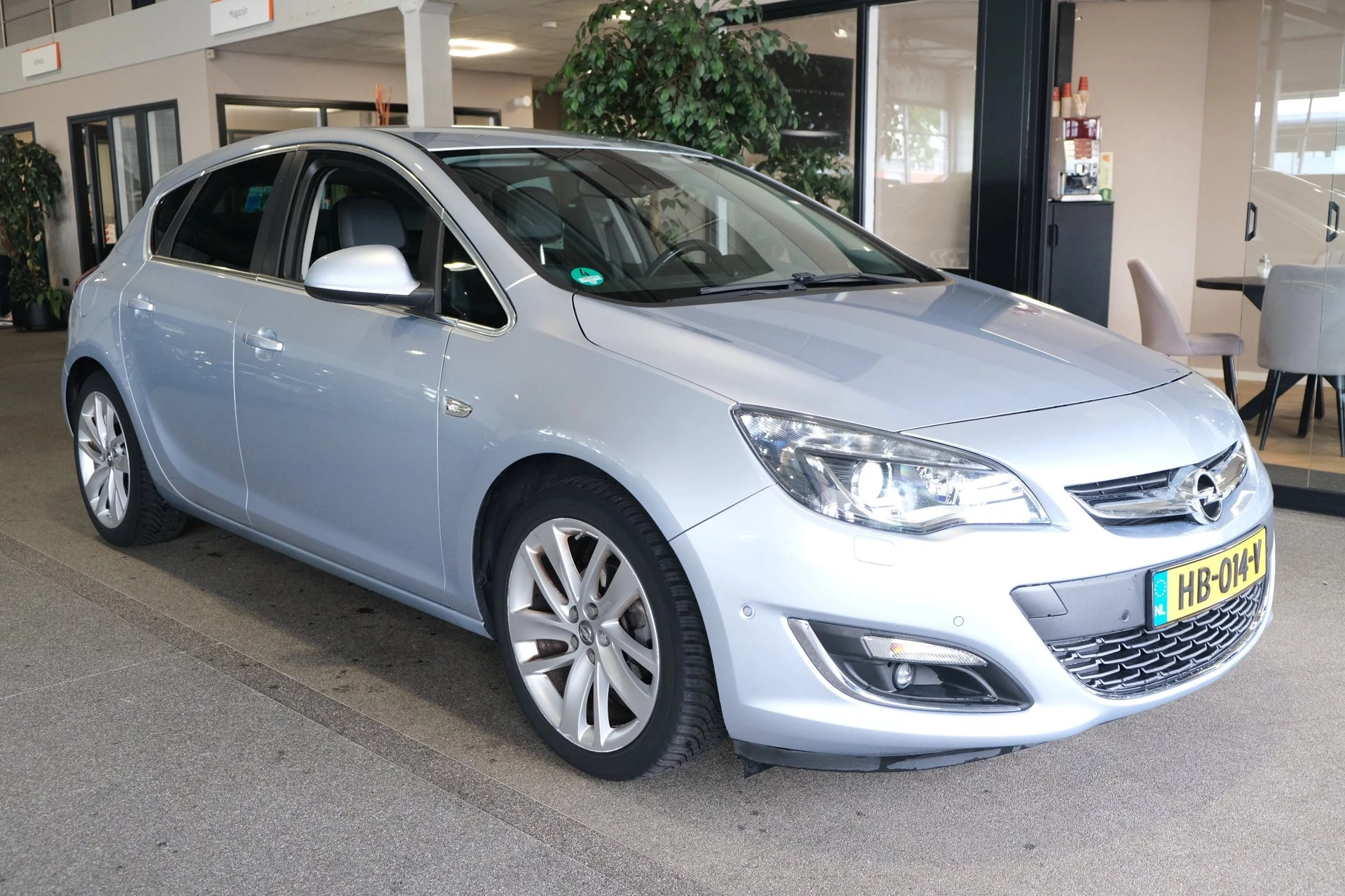Hoofdafbeelding Opel Astra