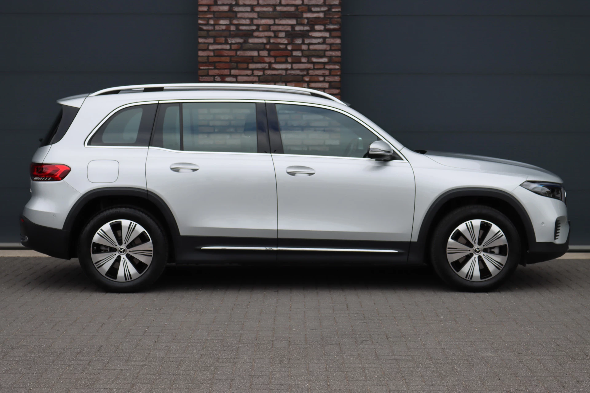 Hoofdafbeelding Mercedes-Benz EQB