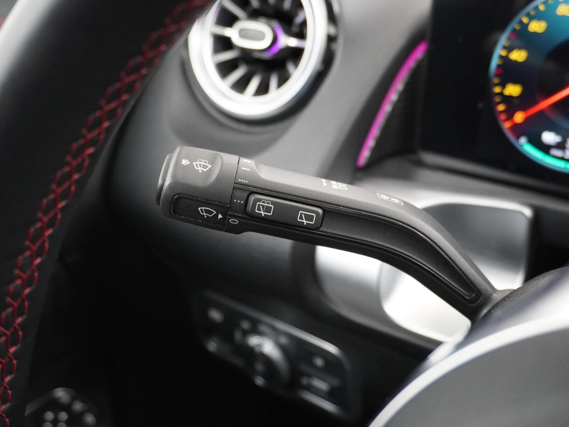 Hoofdafbeelding Mercedes-Benz EQB