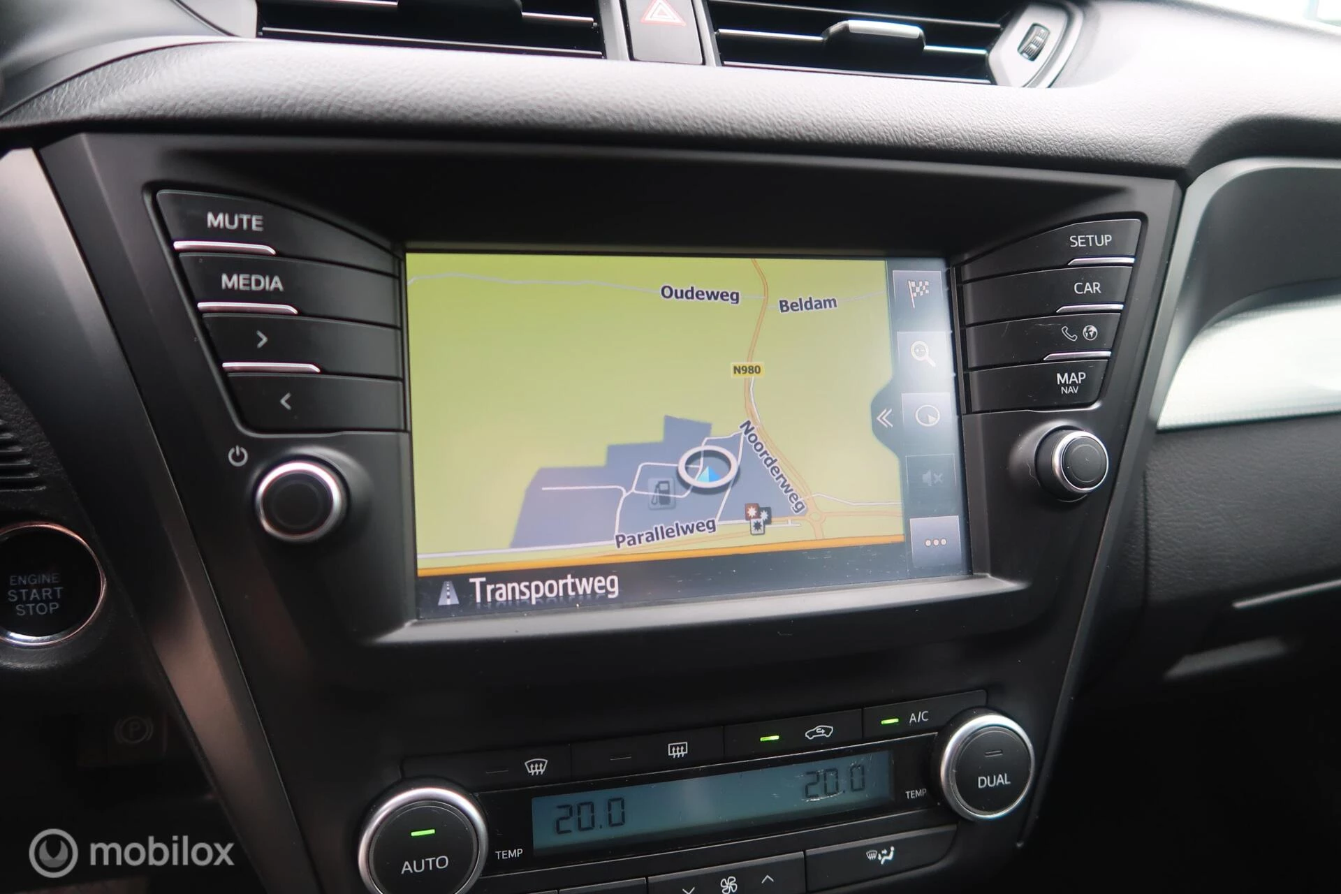 Hoofdafbeelding Toyota Avensis