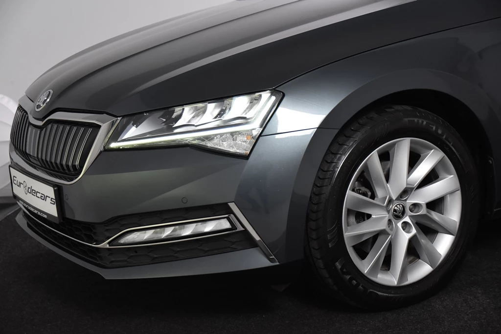 Hoofdafbeelding Škoda Superb