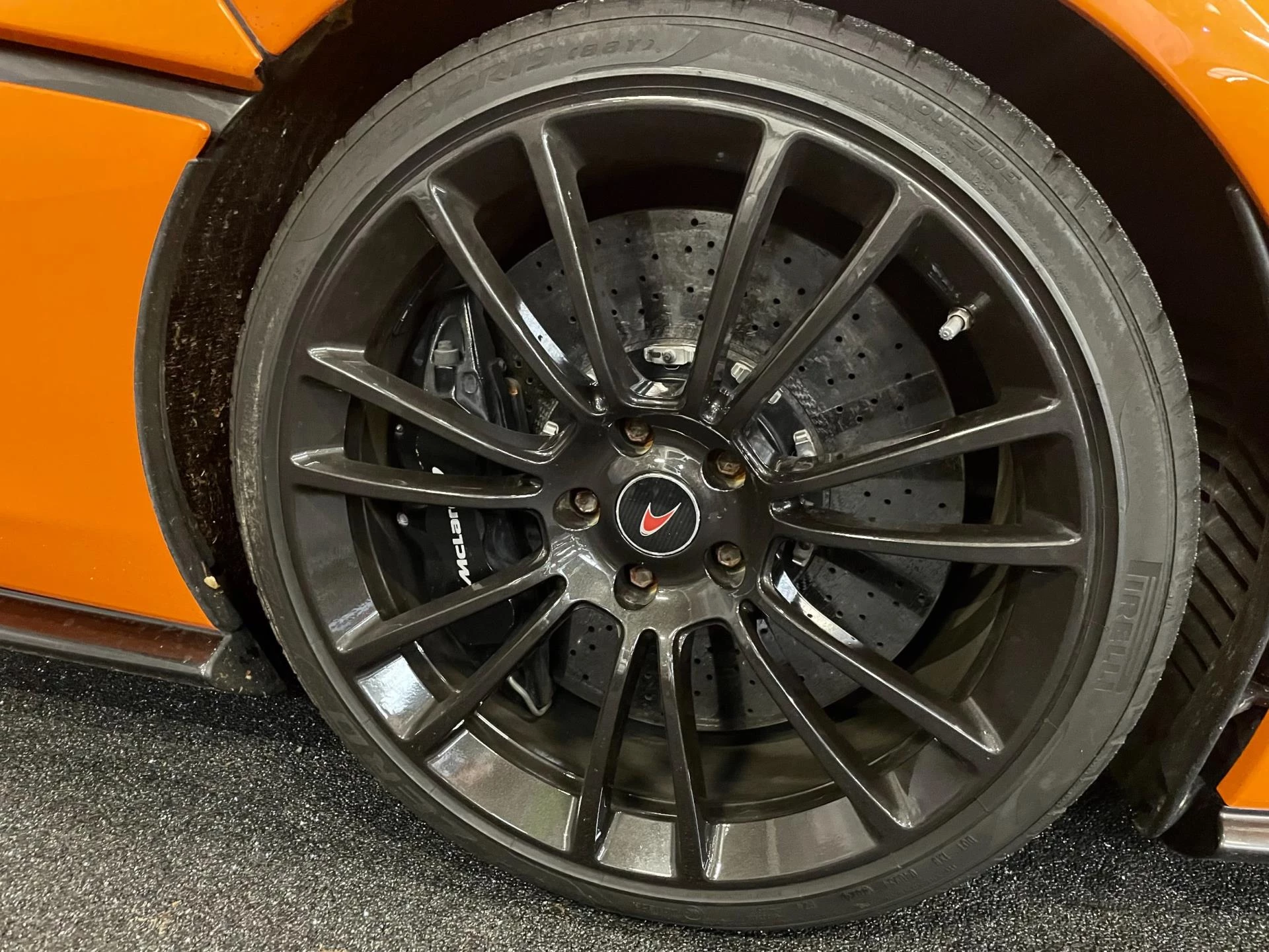 Hoofdafbeelding McLaren 570S