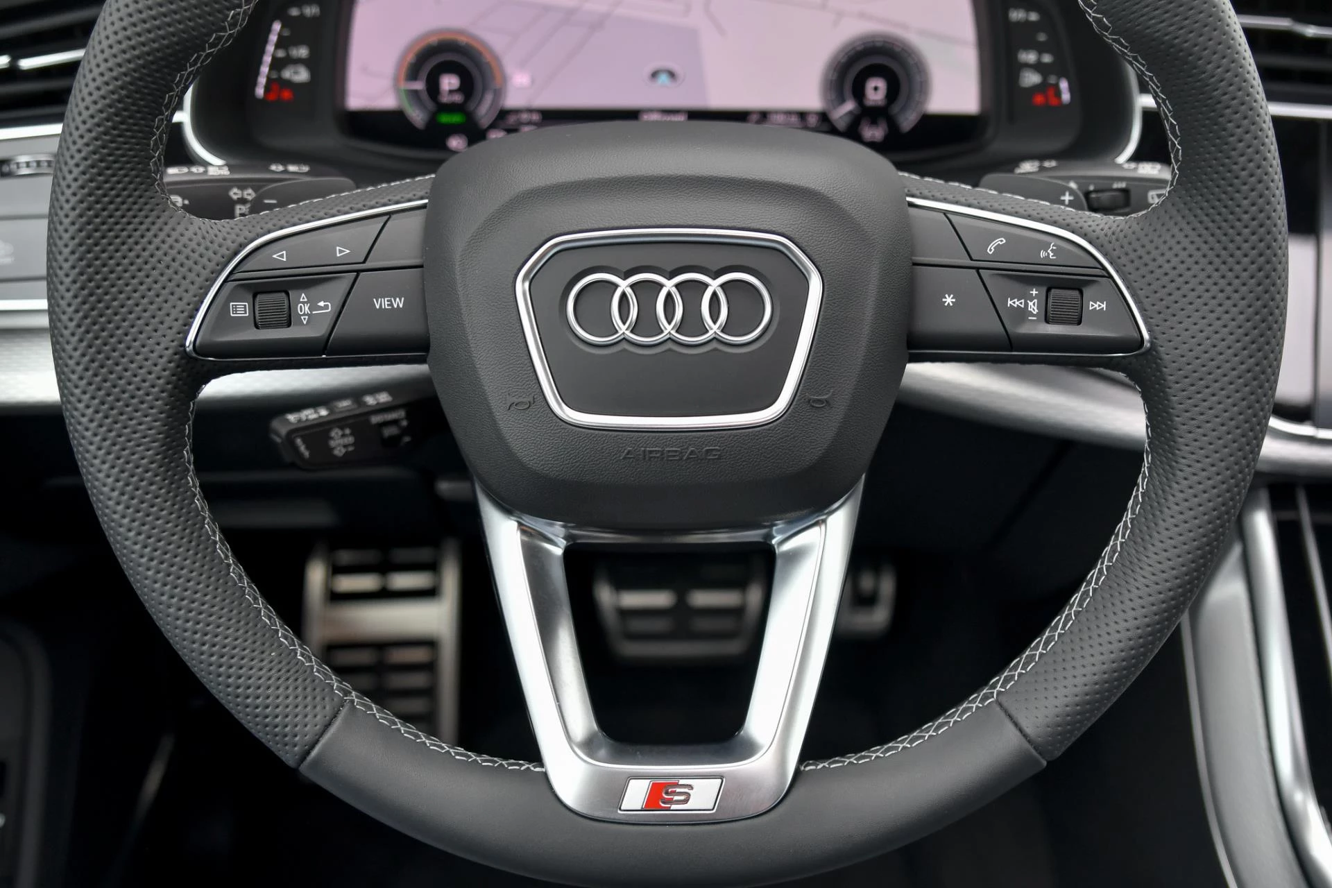 Hoofdafbeelding Audi Q8