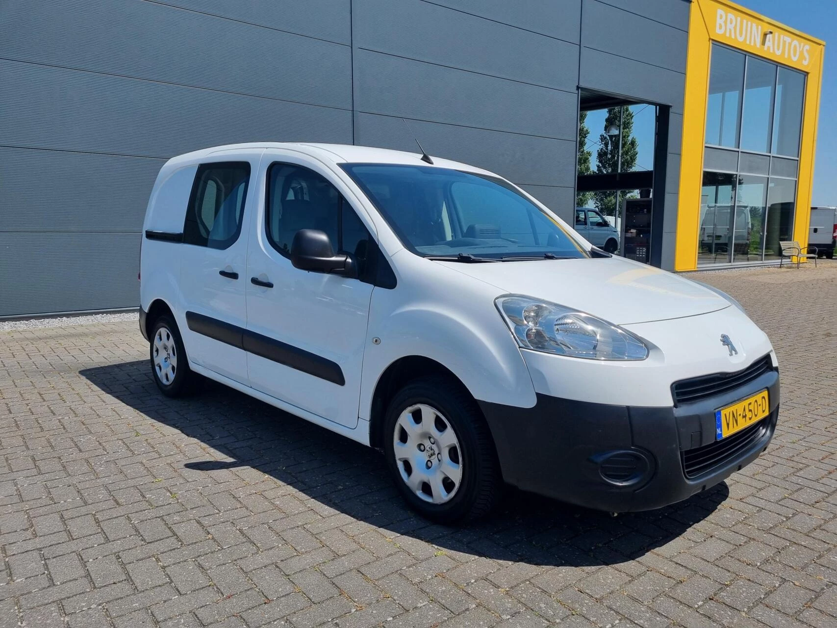 Hoofdafbeelding Peugeot Partner