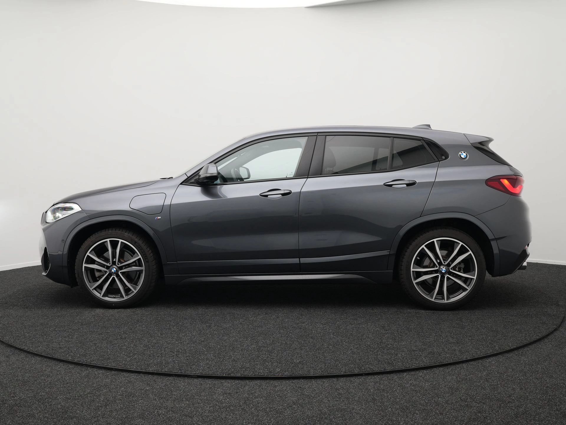 Hoofdafbeelding BMW X2