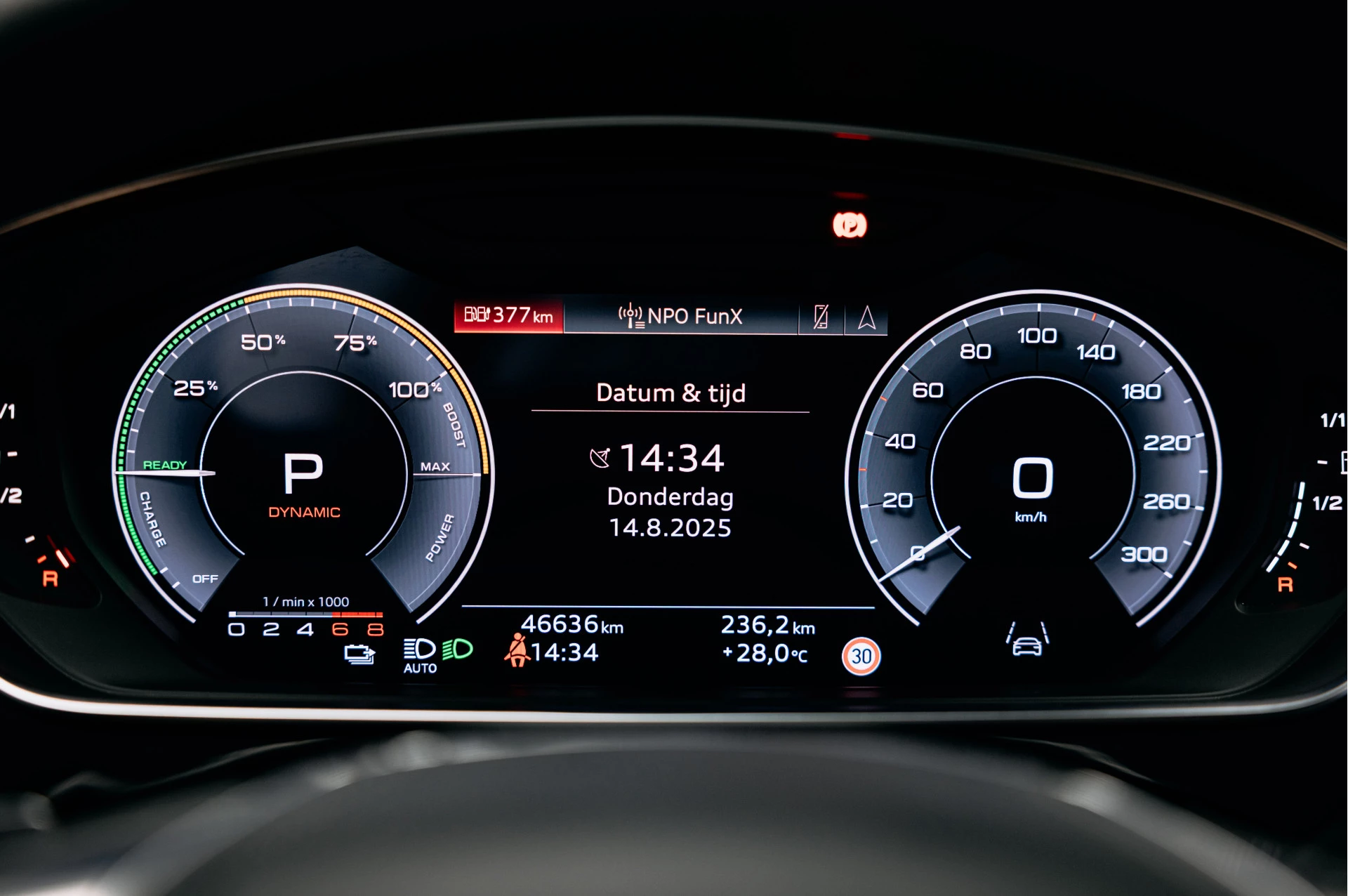 Hoofdafbeelding Audi A8