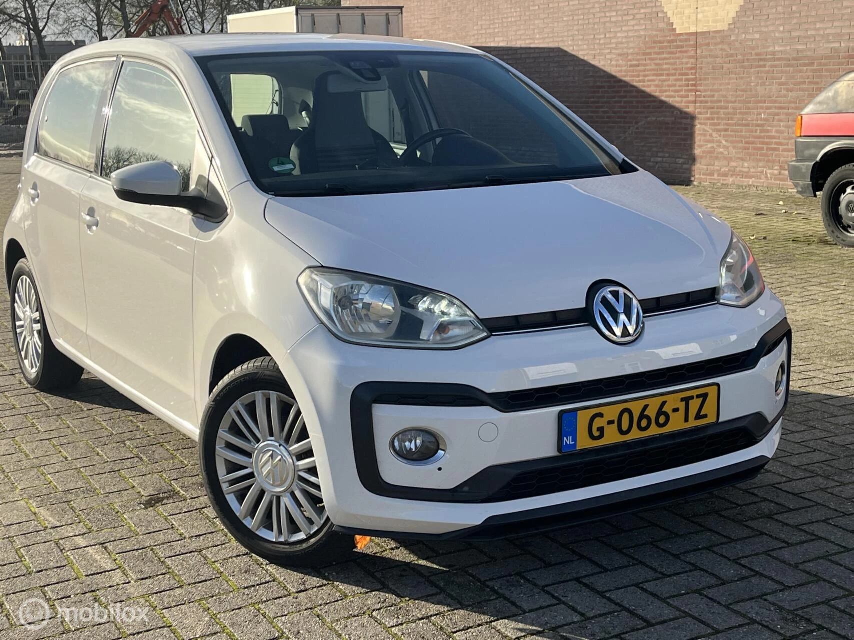 Hoofdafbeelding Volkswagen up!