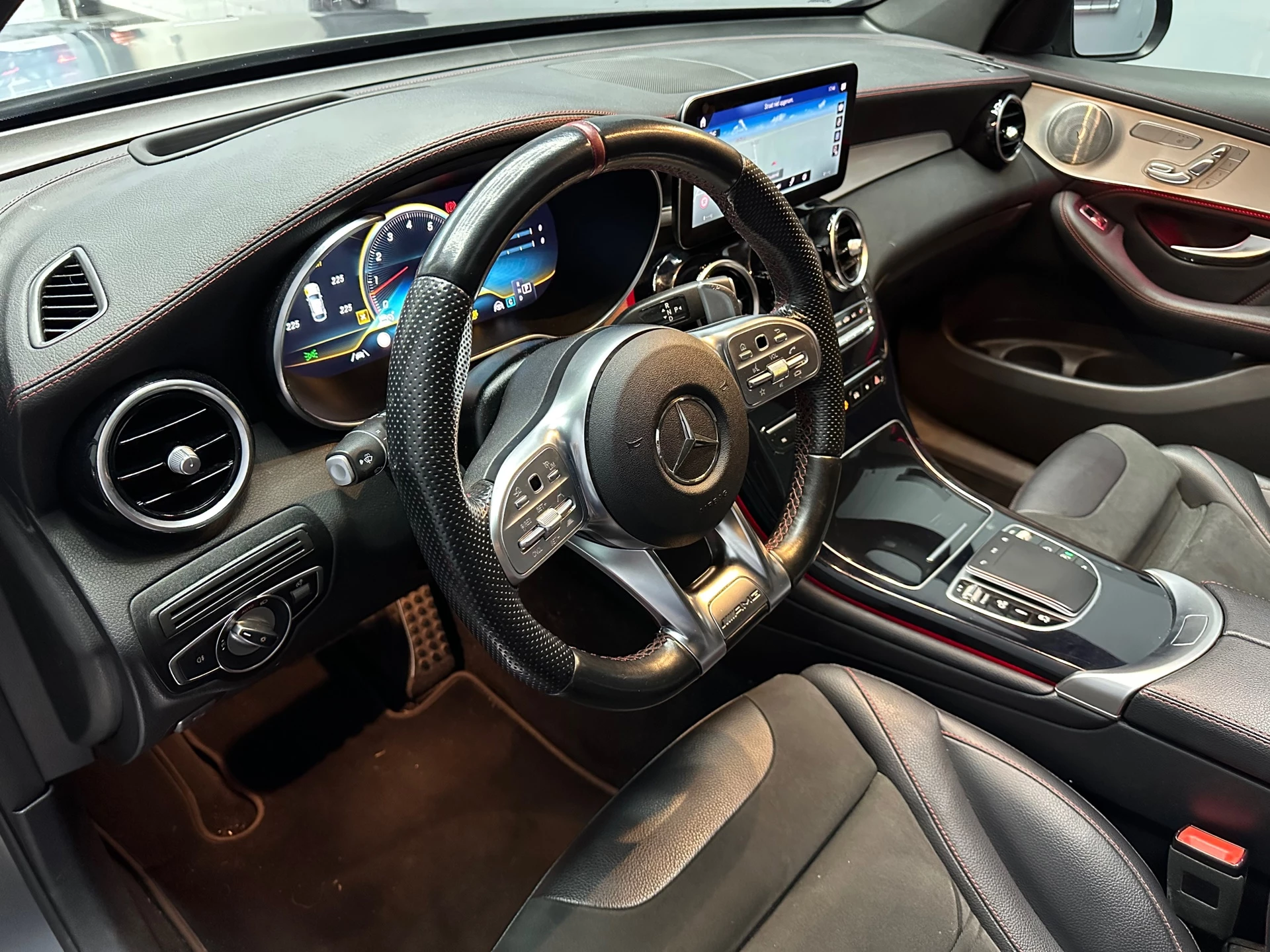 Hoofdafbeelding Mercedes-Benz GLC