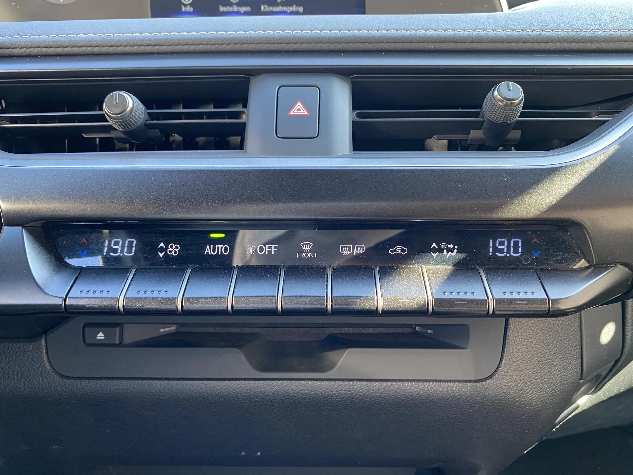 Hoofdafbeelding Lexus UX