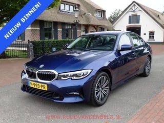 BMW 3 Serie 330e FULL-LED SPORTLEER/DIGI-DASHBOARD/CARPLAY