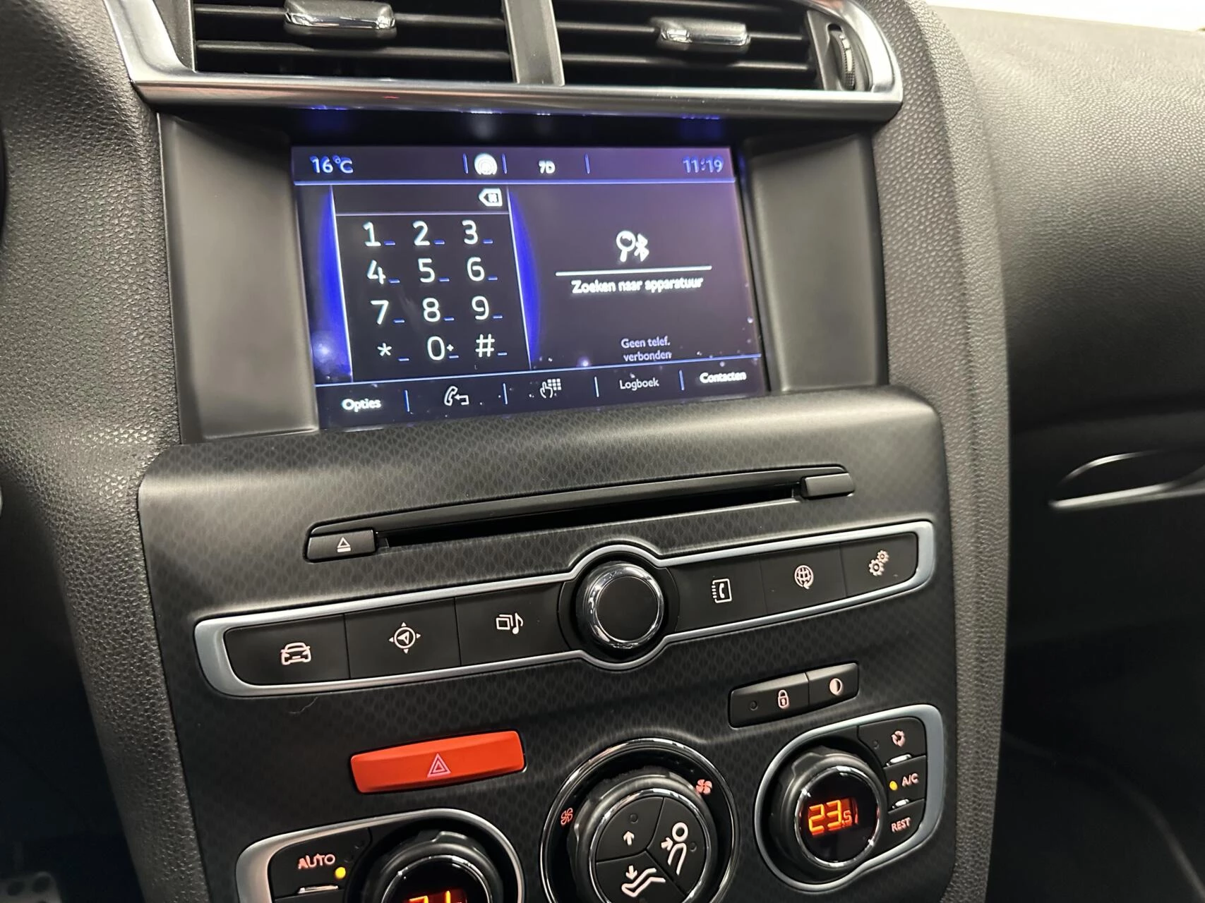 Hoofdafbeelding DS DS 4