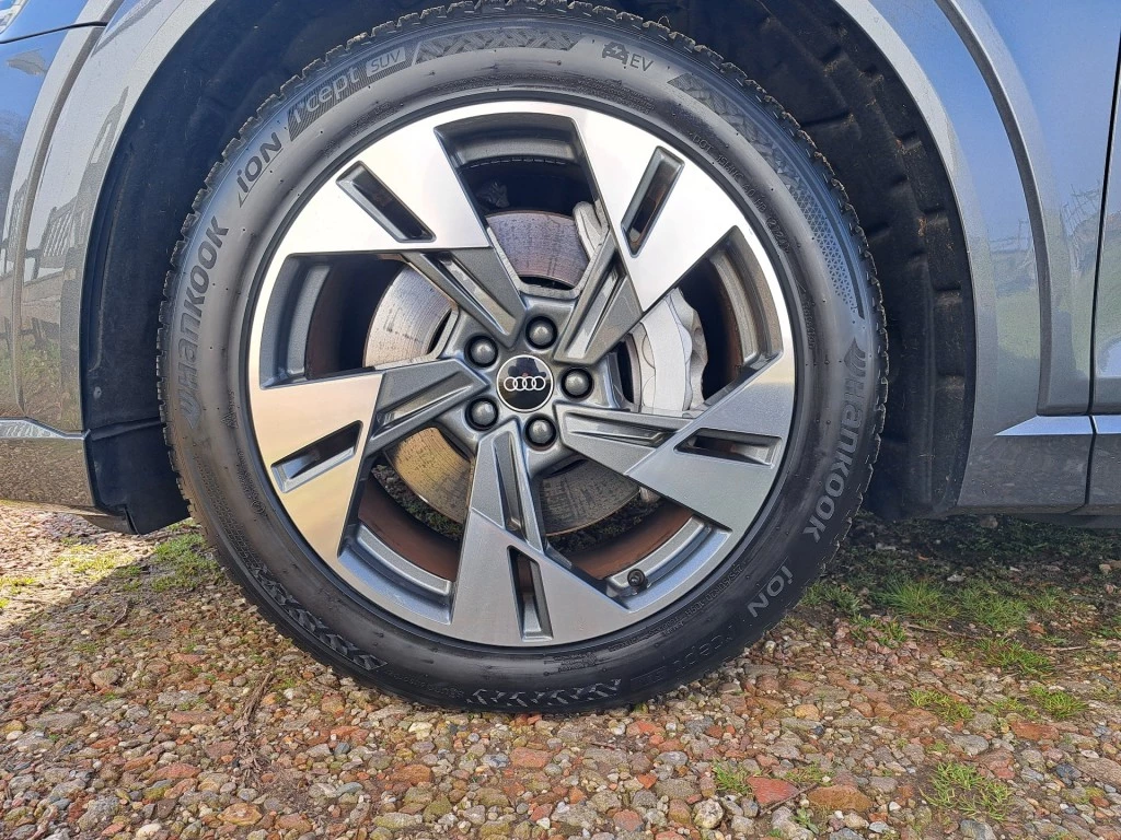 Hoofdafbeelding Audi e-tron