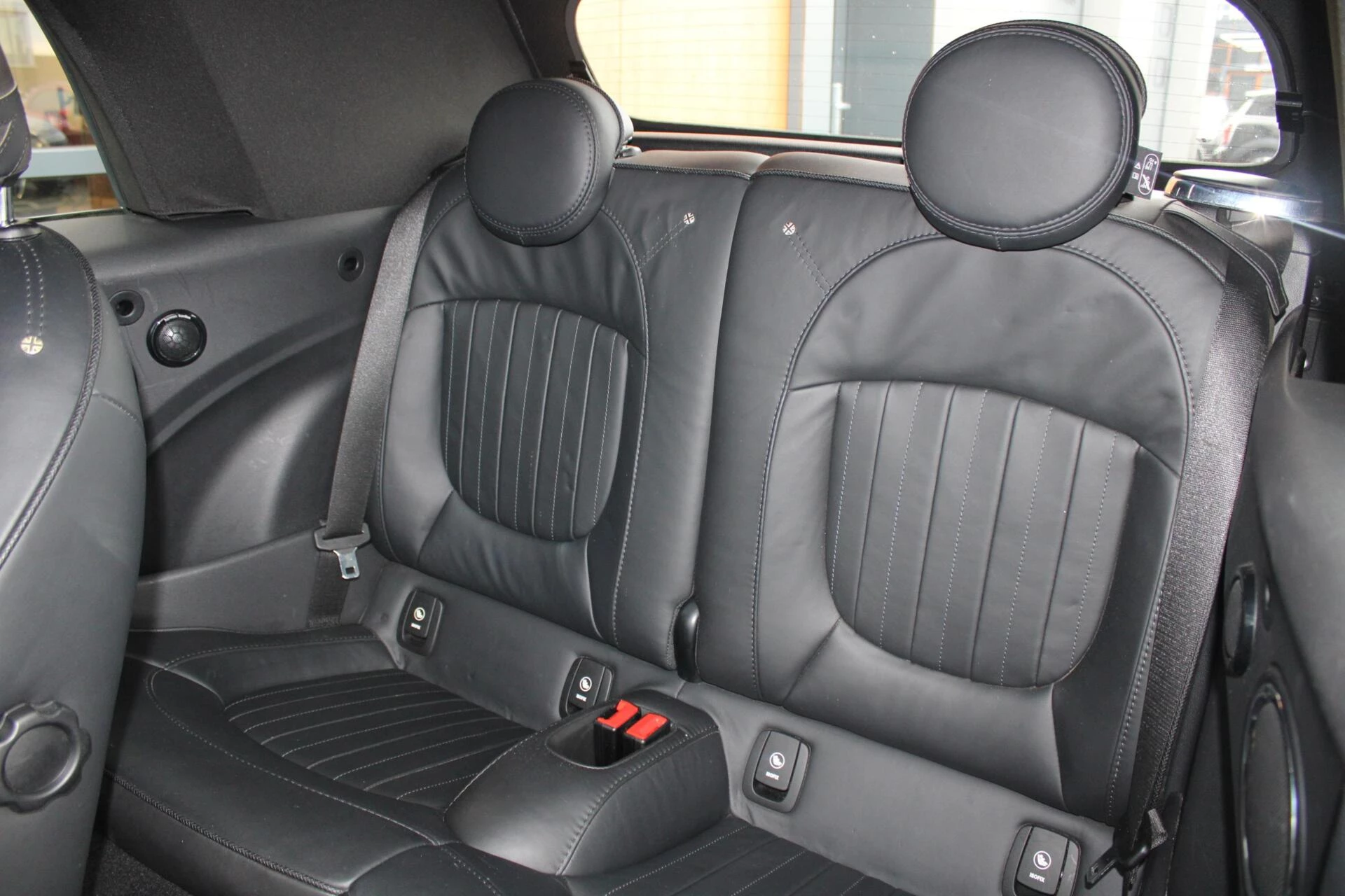 Hoofdafbeelding MINI Cabrio