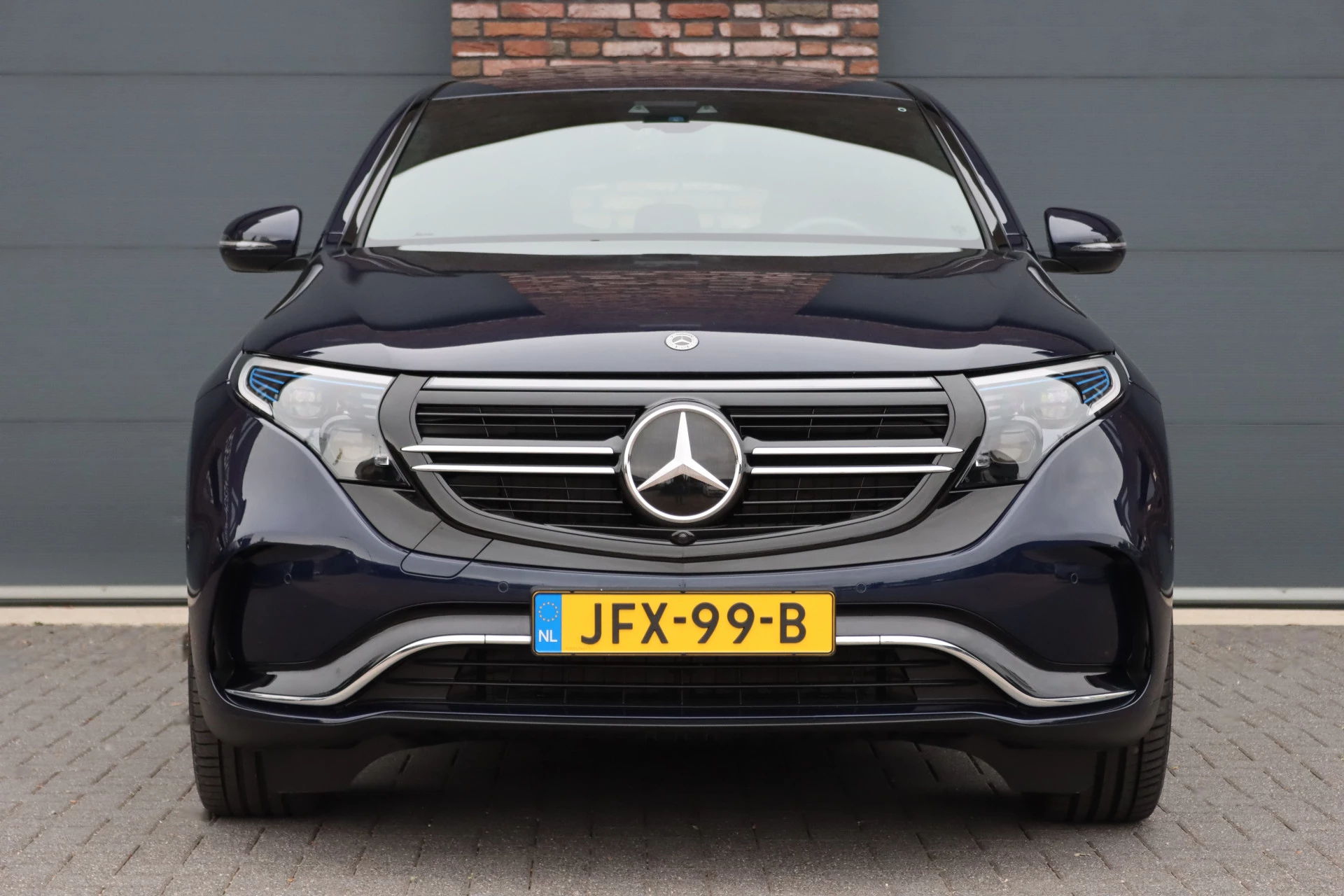 Hoofdafbeelding Mercedes-Benz EQC