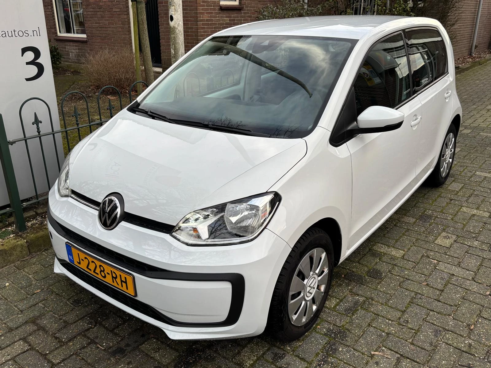 Hoofdafbeelding Volkswagen up!