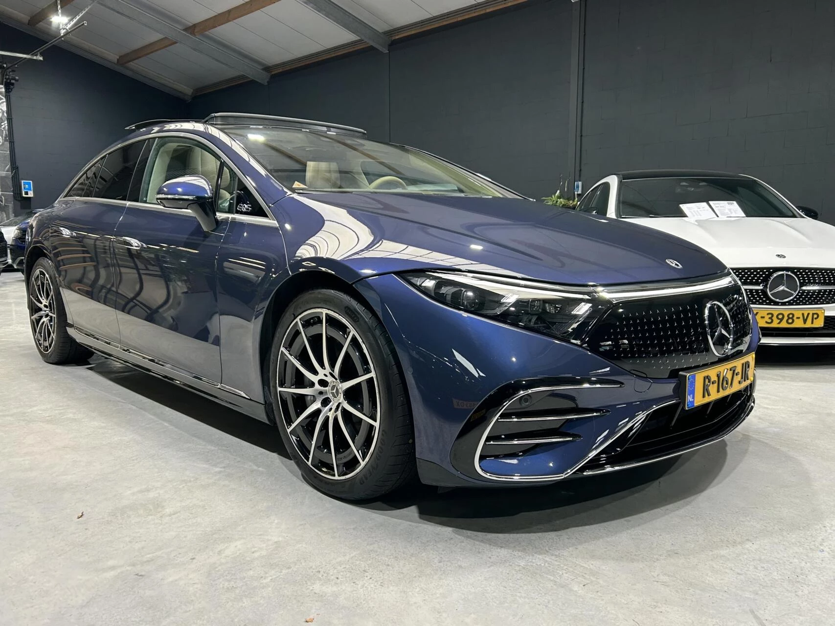 Hoofdafbeelding Mercedes-Benz EQS