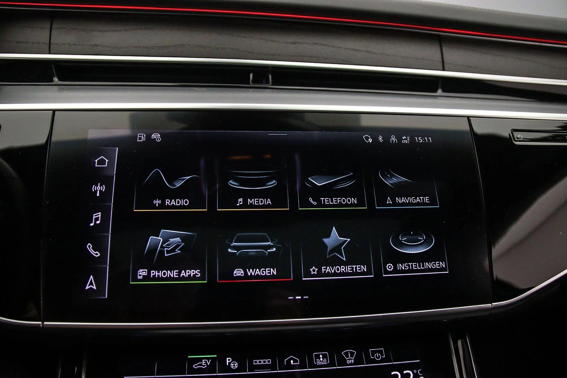 Hoofdafbeelding Audi A8