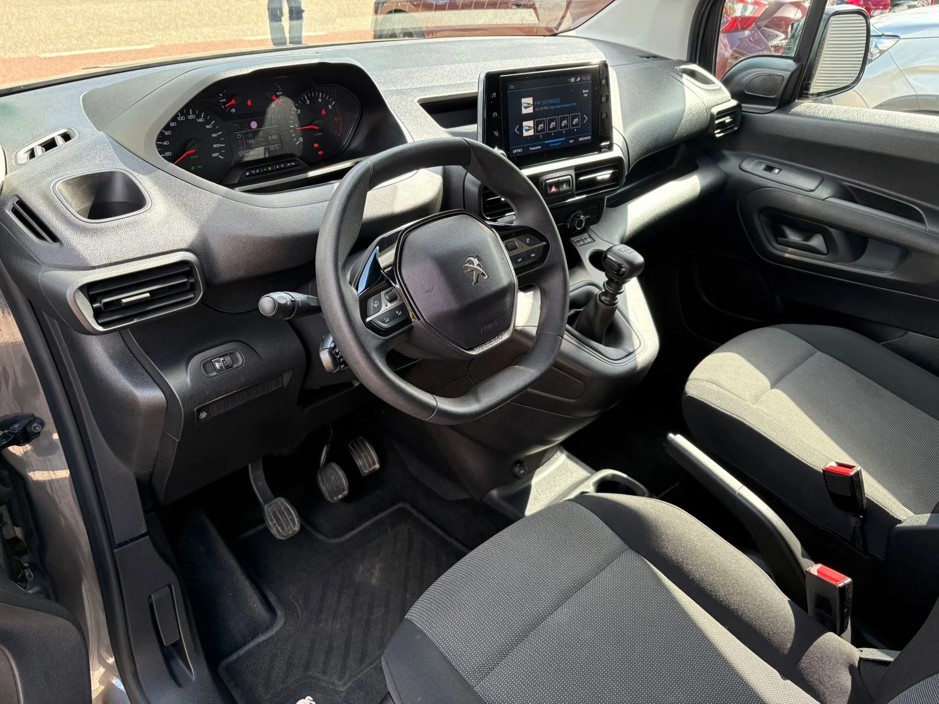 Hoofdafbeelding Peugeot Rifter