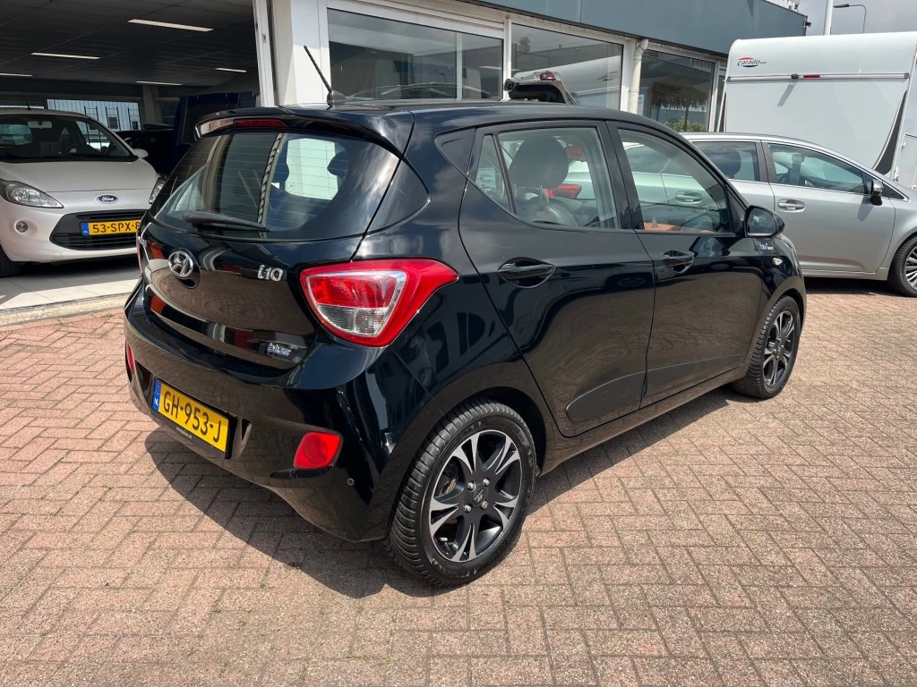 Hoofdafbeelding Hyundai i10