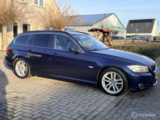 BMW 3-serie Touring 325d Business Line