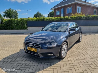 Hoofdafbeelding Audi A4 Audi A4 Limousine 1.8 TFSI Business Edition ( Carplay )