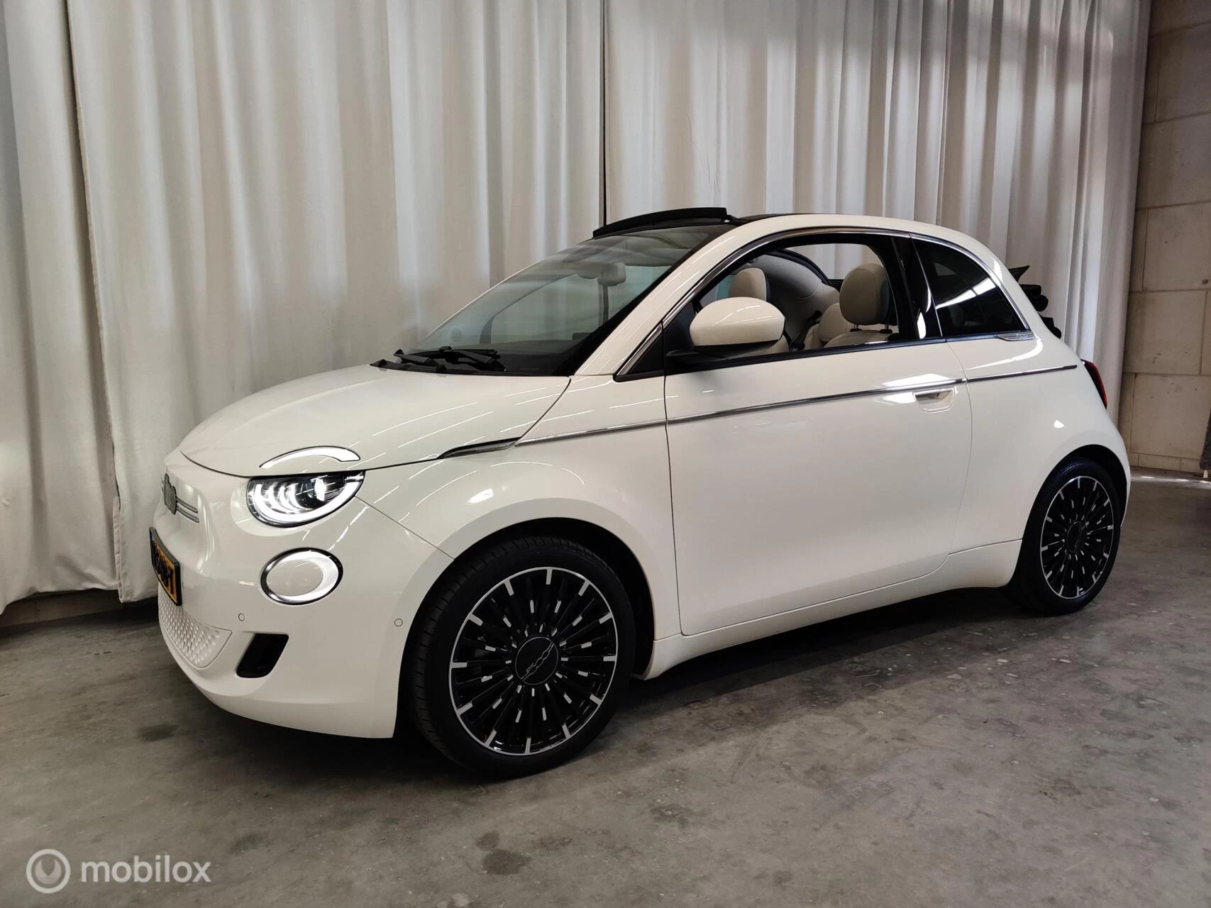 Hoofdafbeelding Fiat 500C