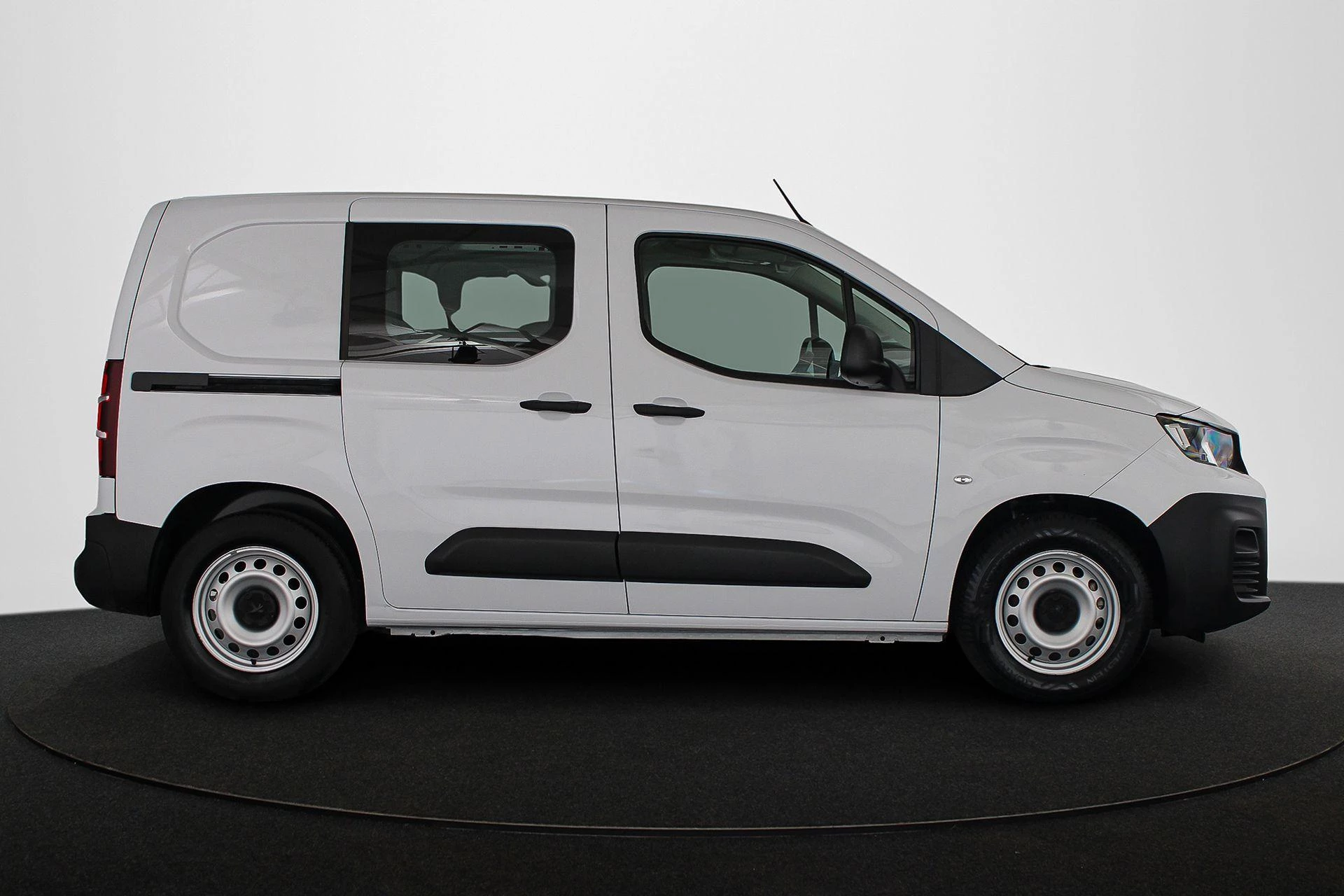 Hoofdafbeelding Peugeot e-Partner