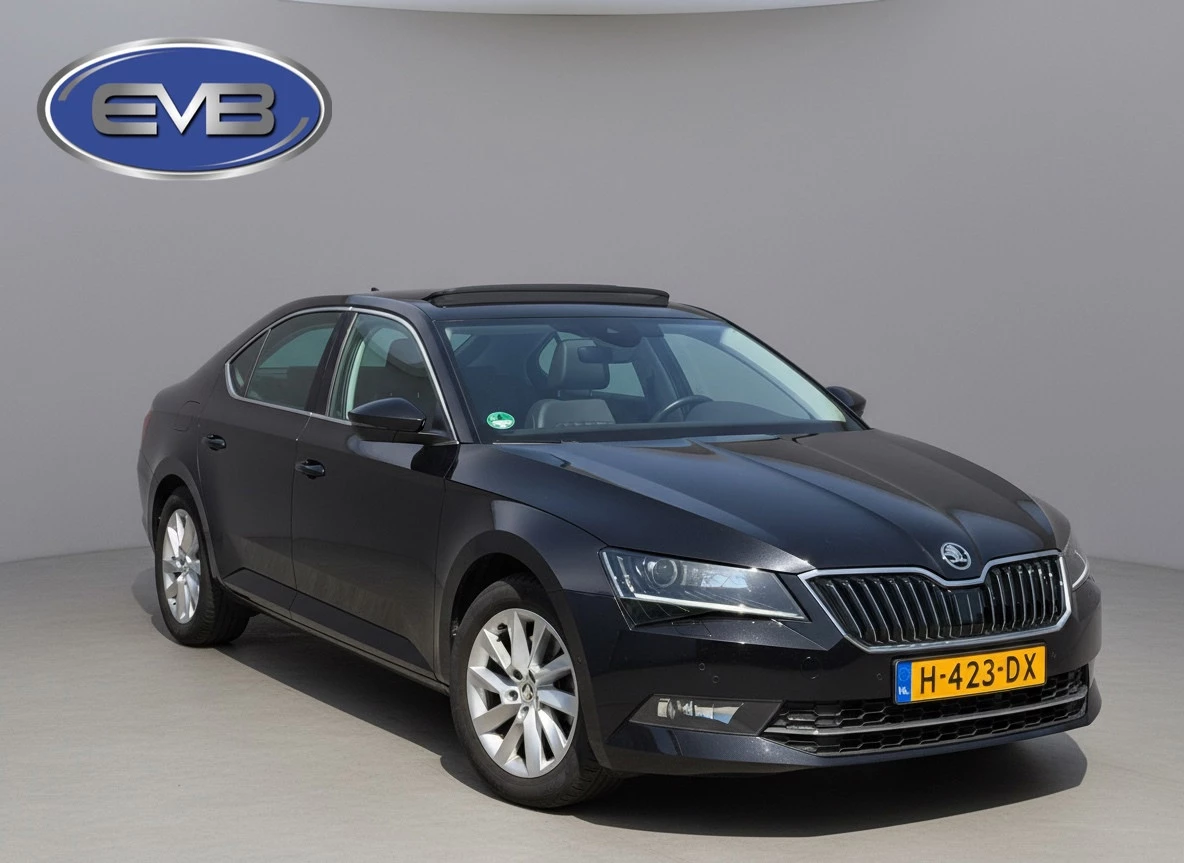 Hoofdafbeelding Škoda Superb