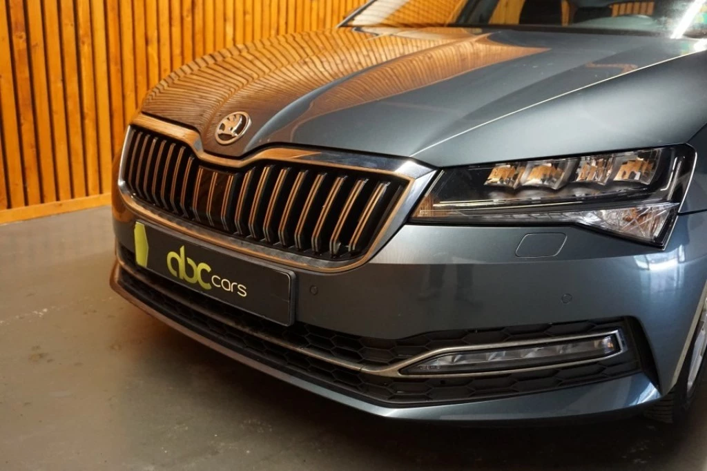 Hoofdafbeelding Škoda Superb