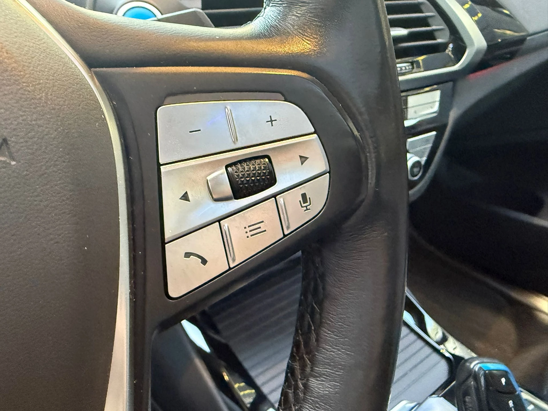 Hoofdafbeelding BMW iX3