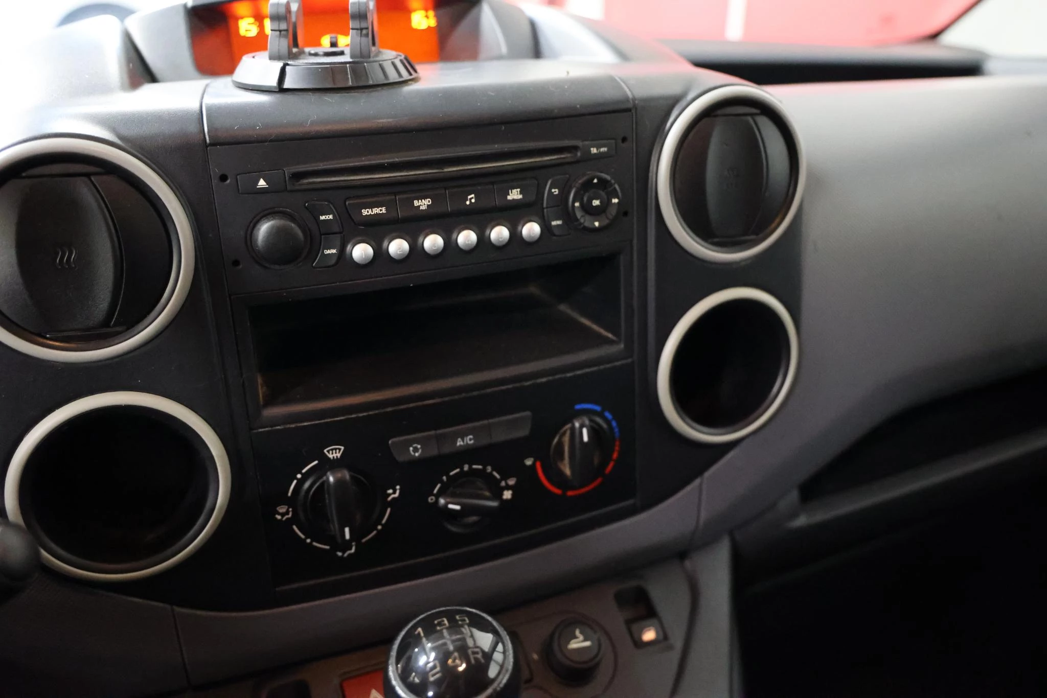 Hoofdafbeelding Peugeot Partner