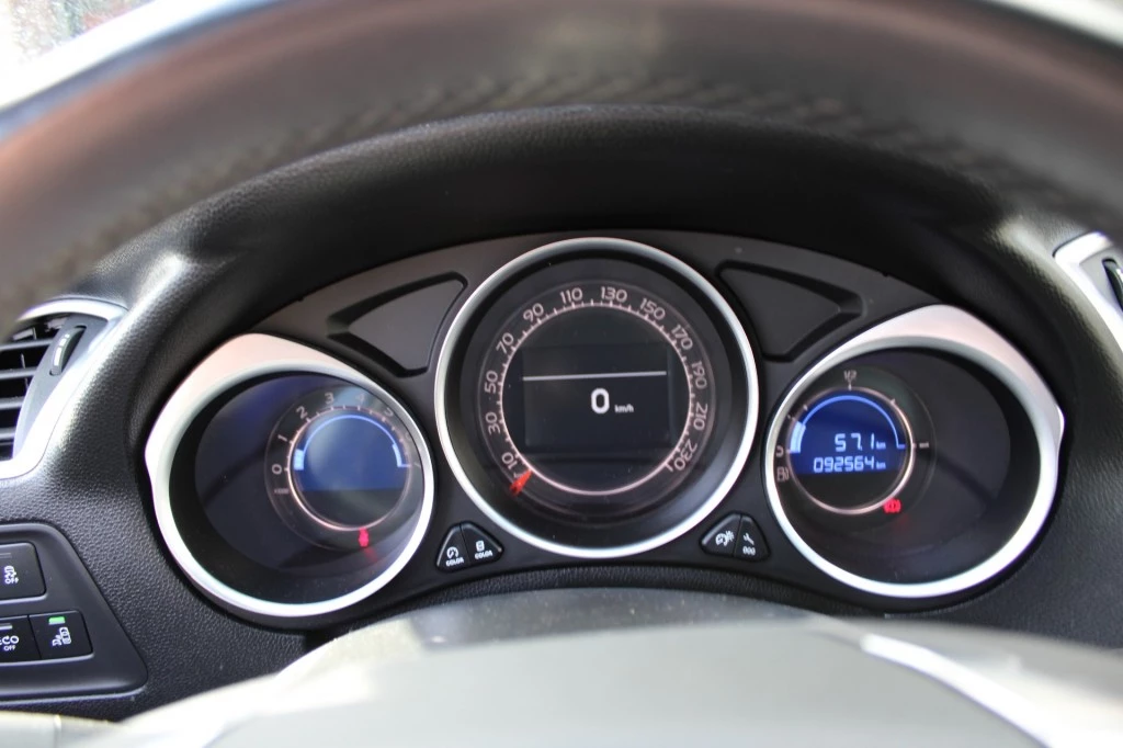 Hoofdafbeelding DS DS 4