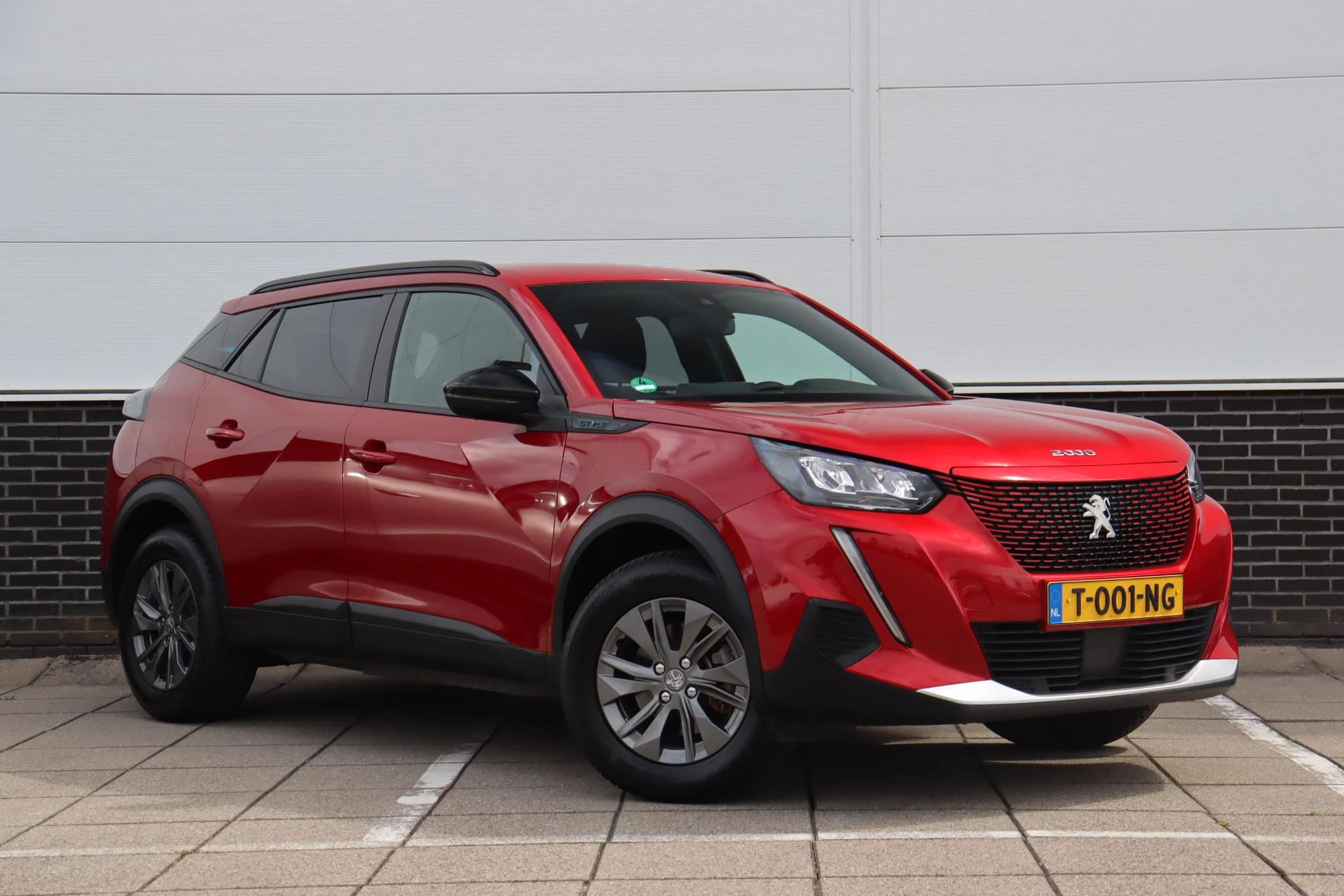 Hoofdafbeelding Peugeot e-2008