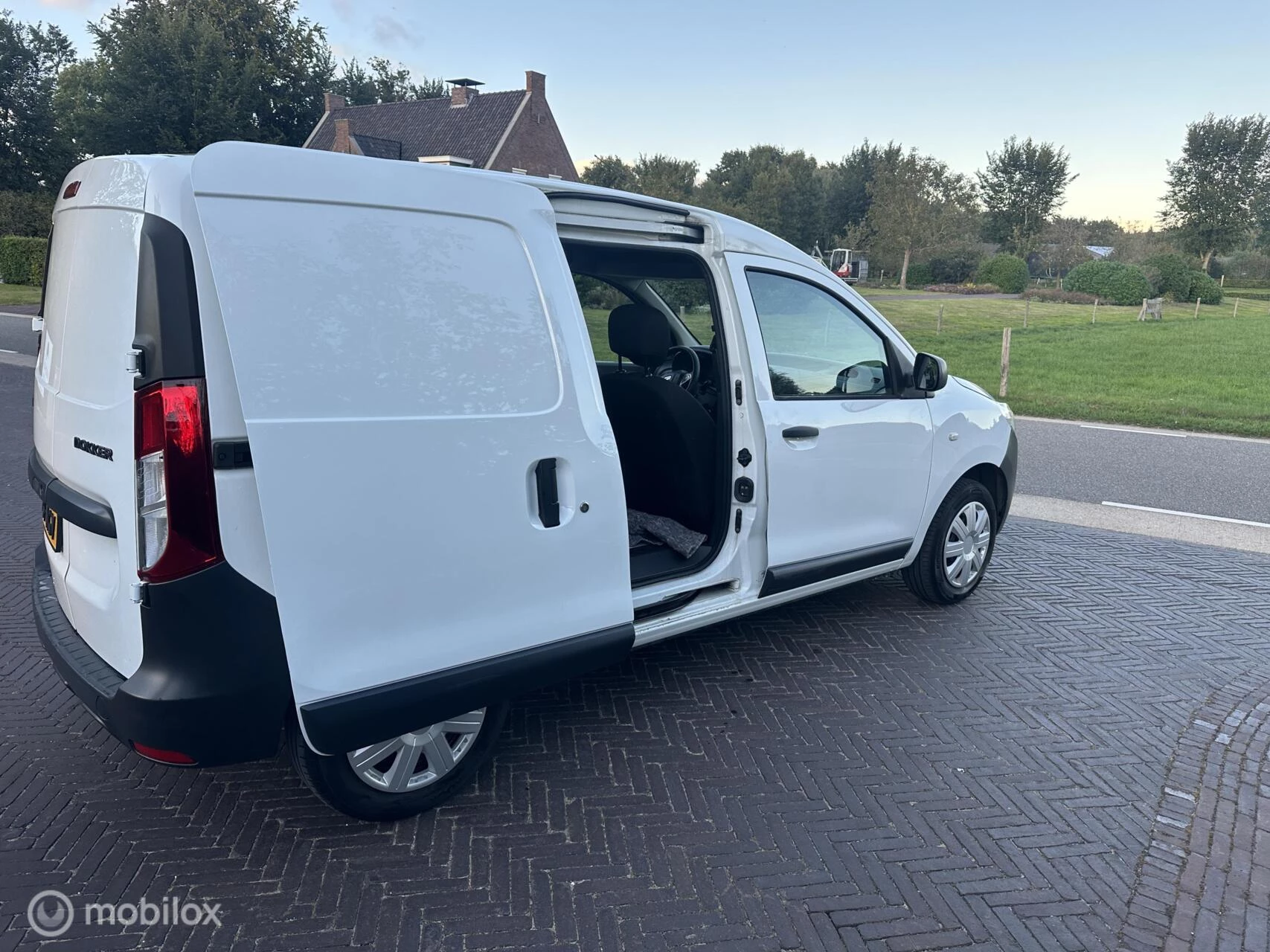Hoofdafbeelding Dacia Dokker