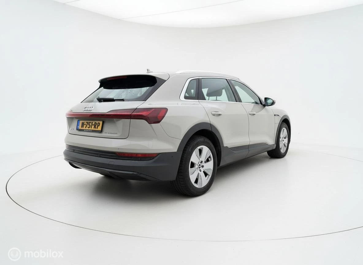 Hoofdafbeelding Audi e-tron