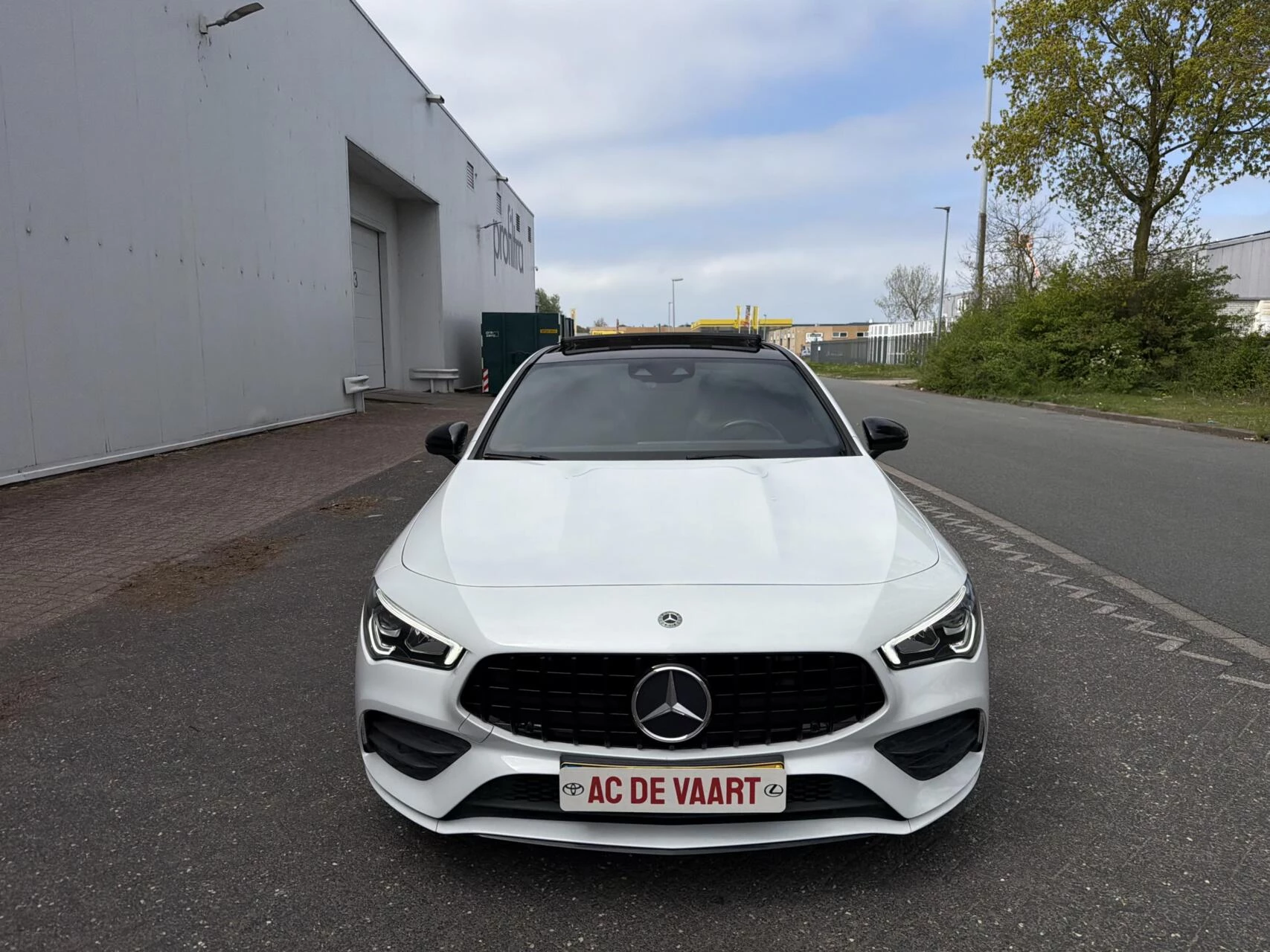 Hoofdafbeelding Mercedes-Benz CLA