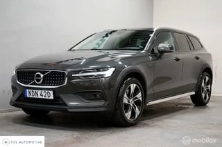 Volvo V60 Cross Country  B4 AWD Momentum, navi, trekhaak