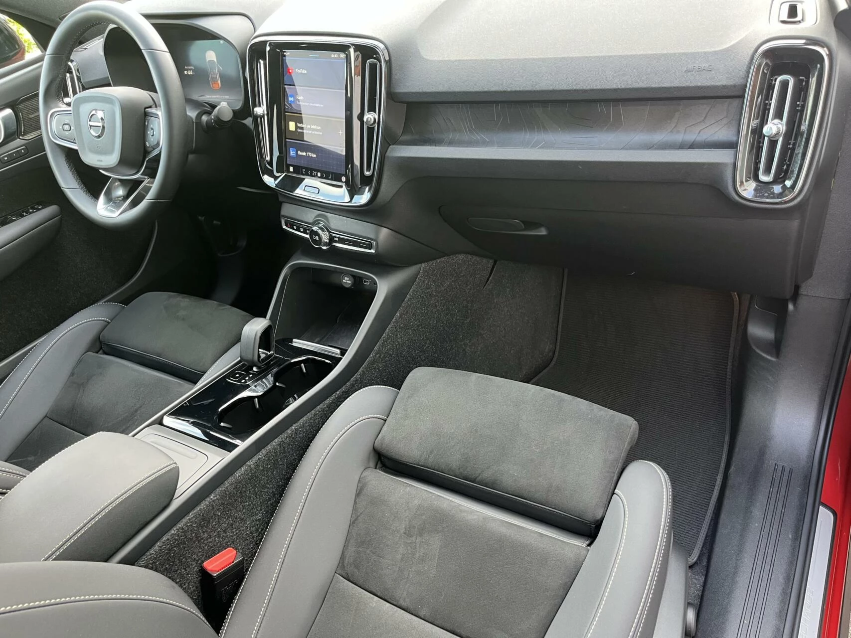 Hoofdafbeelding Volvo C40