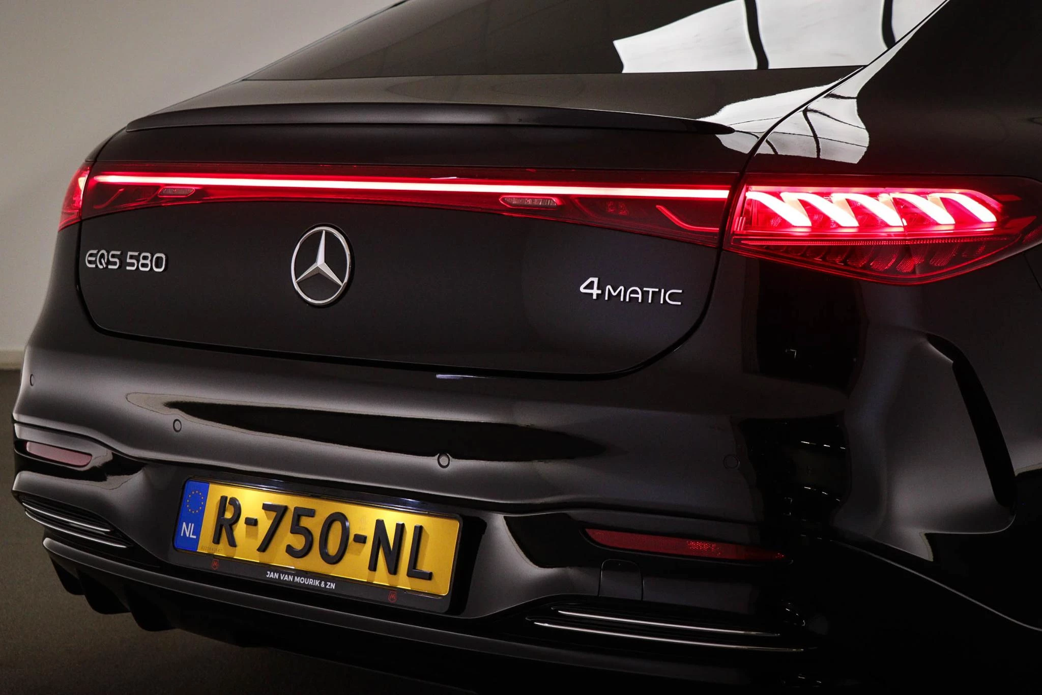 Hoofdafbeelding Mercedes-Benz EQS