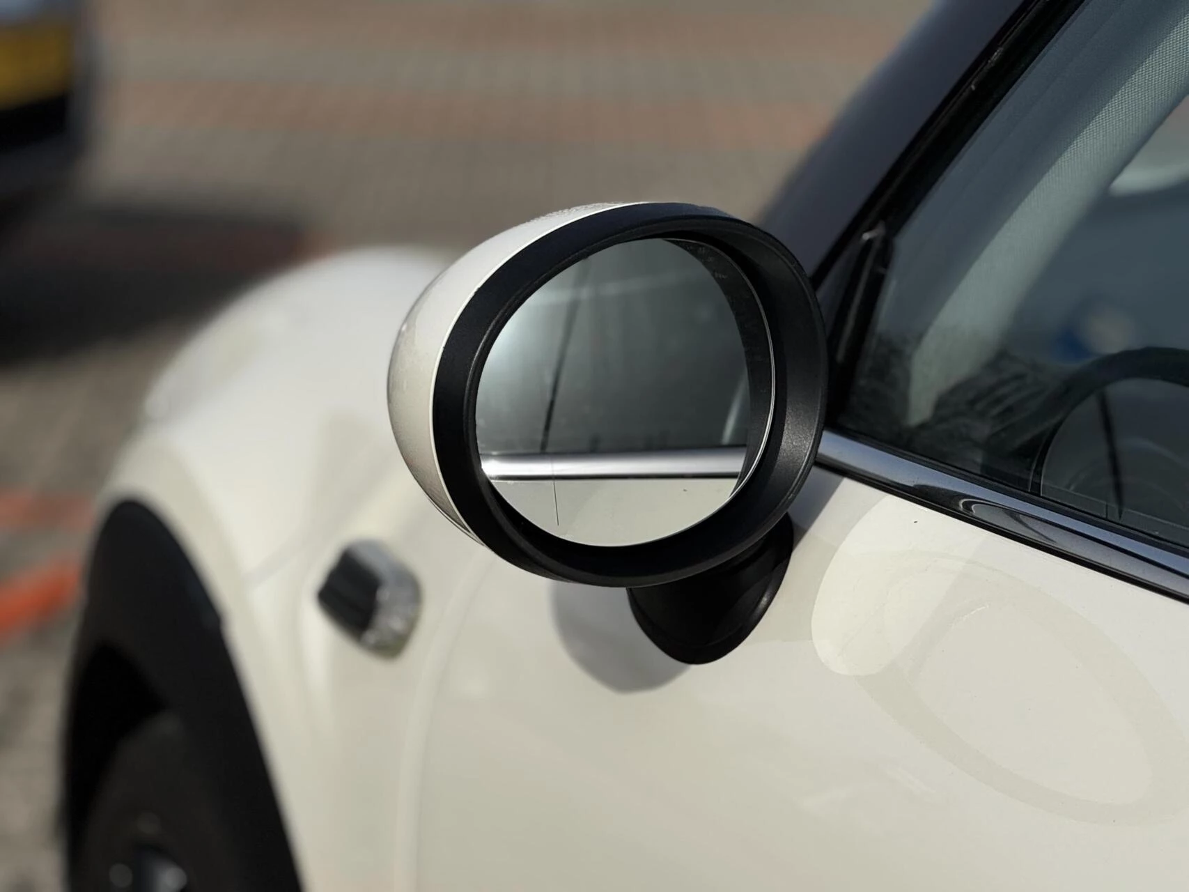 Hoofdafbeelding MINI One