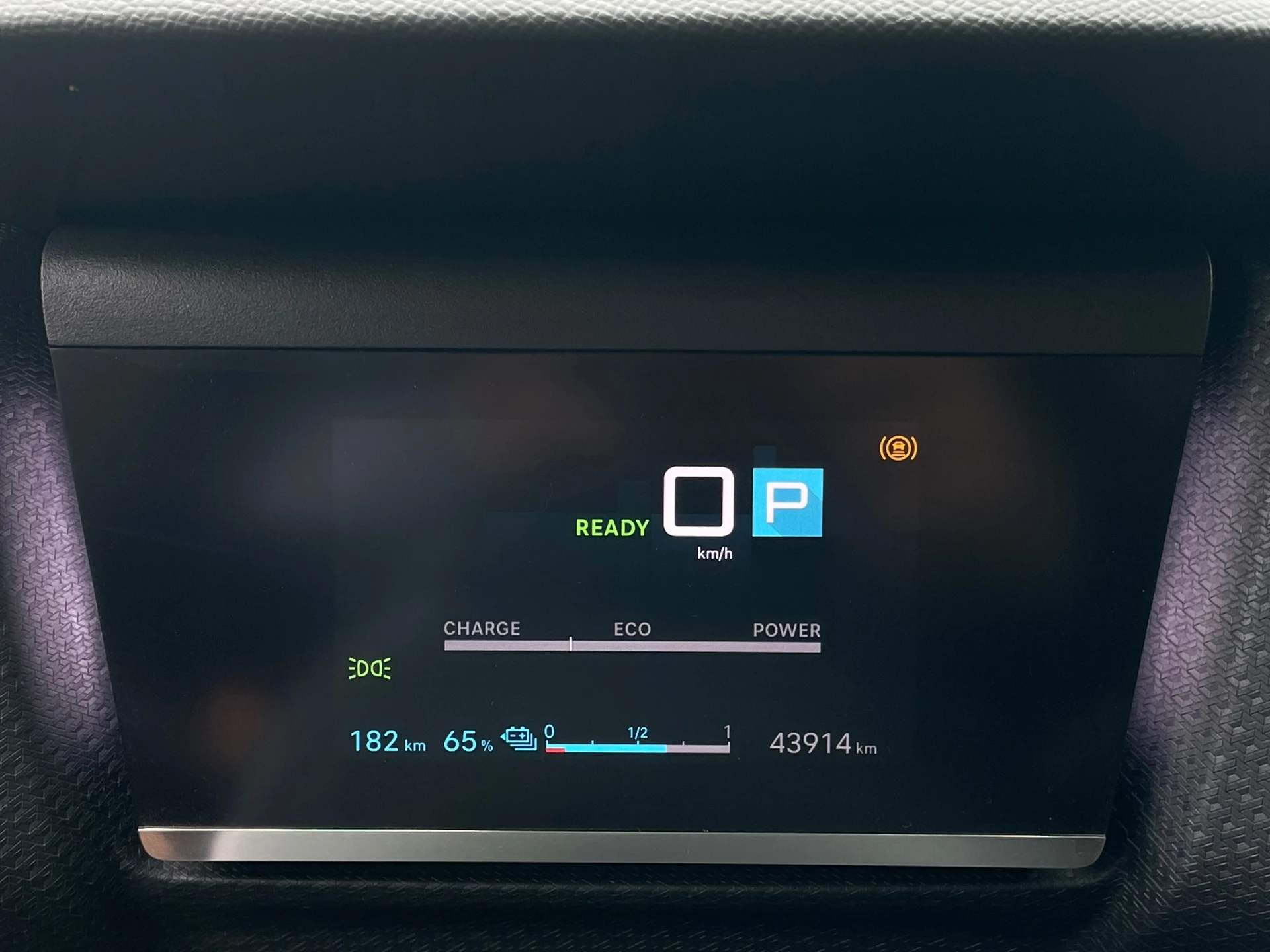 Hoofdafbeelding Citroën ë-C4 X