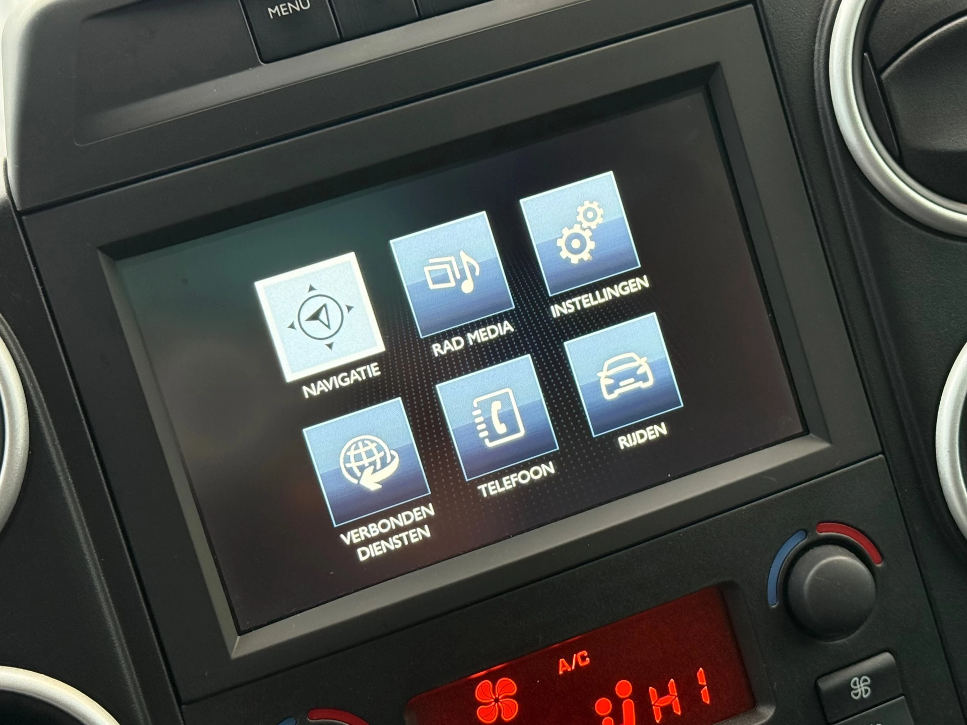 Hoofdafbeelding Peugeot Partner