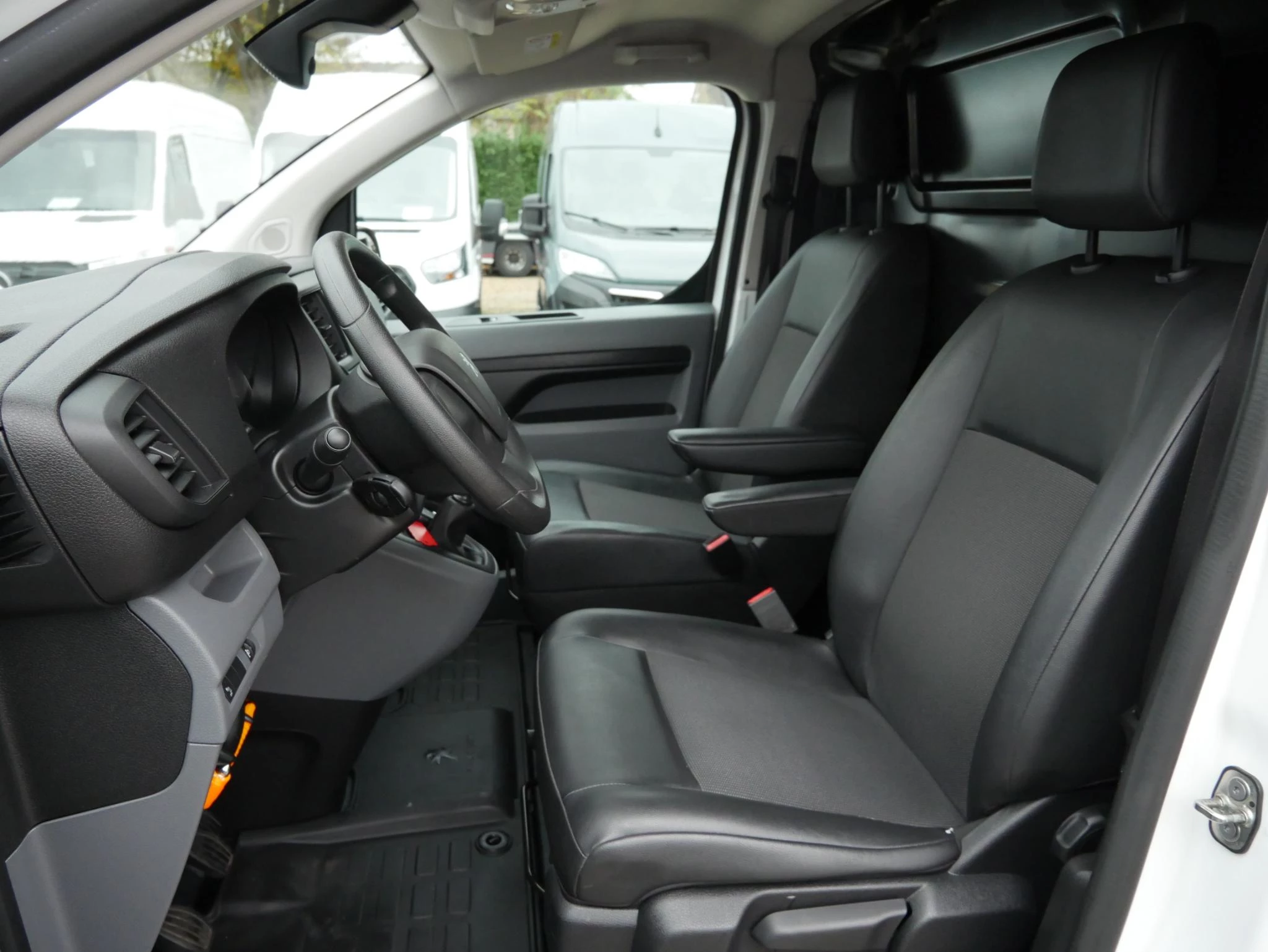 Hoofdafbeelding Peugeot Expert