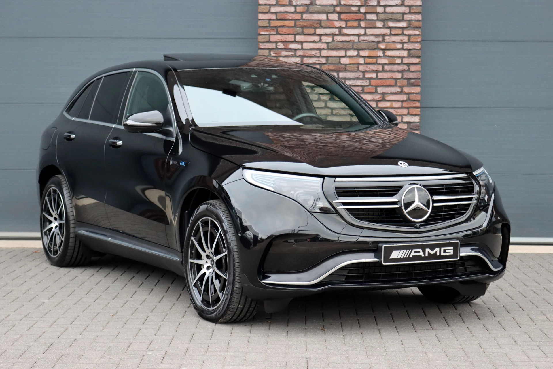 Hoofdafbeelding Mercedes-Benz EQC