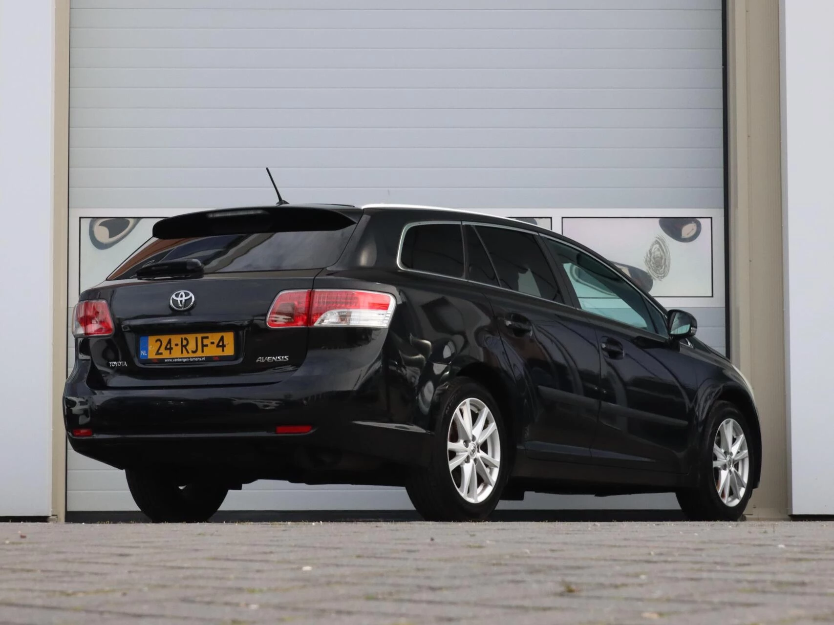 Hoofdafbeelding Toyota Avensis
