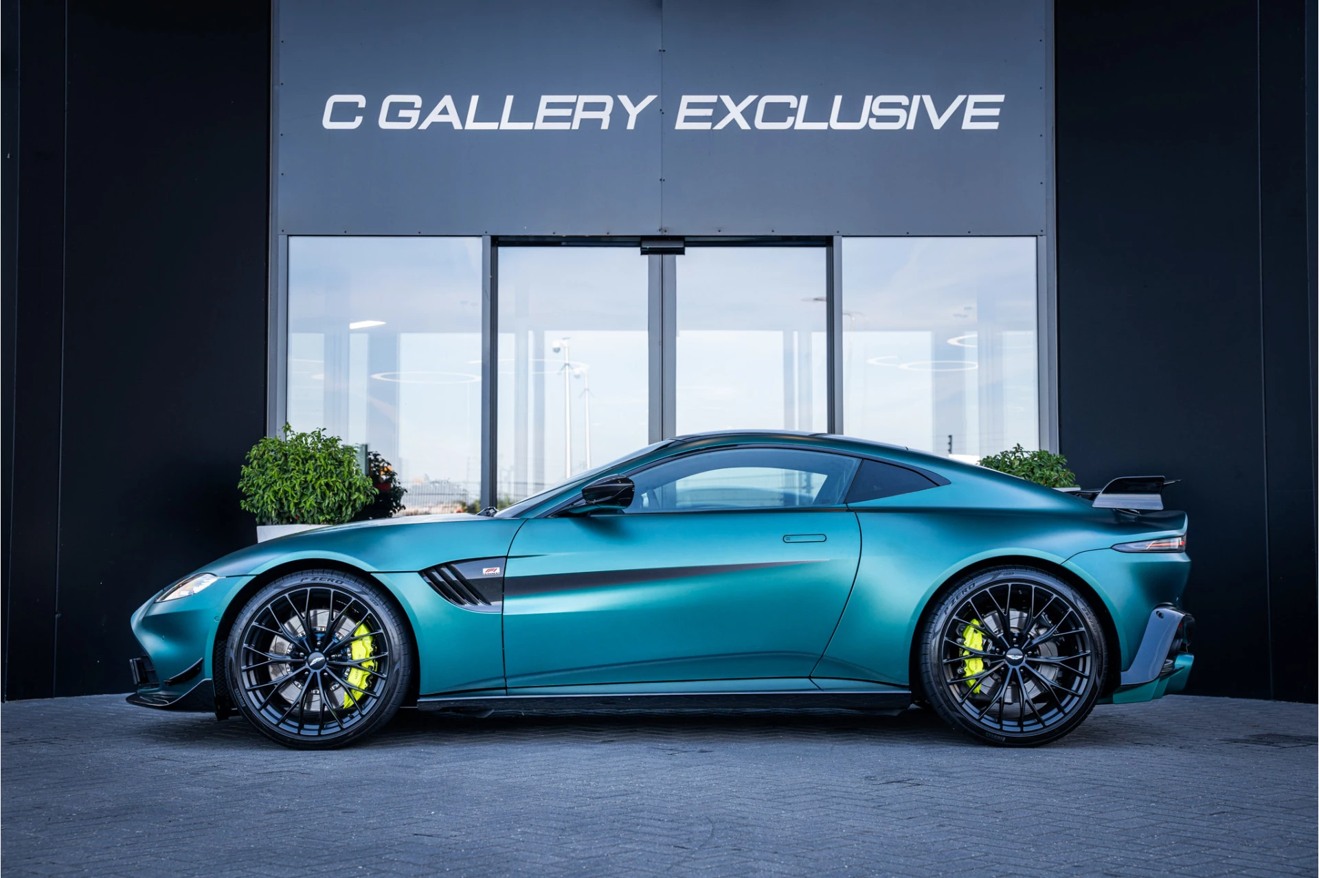 Hoofdafbeelding Aston Martin V8 Vantage