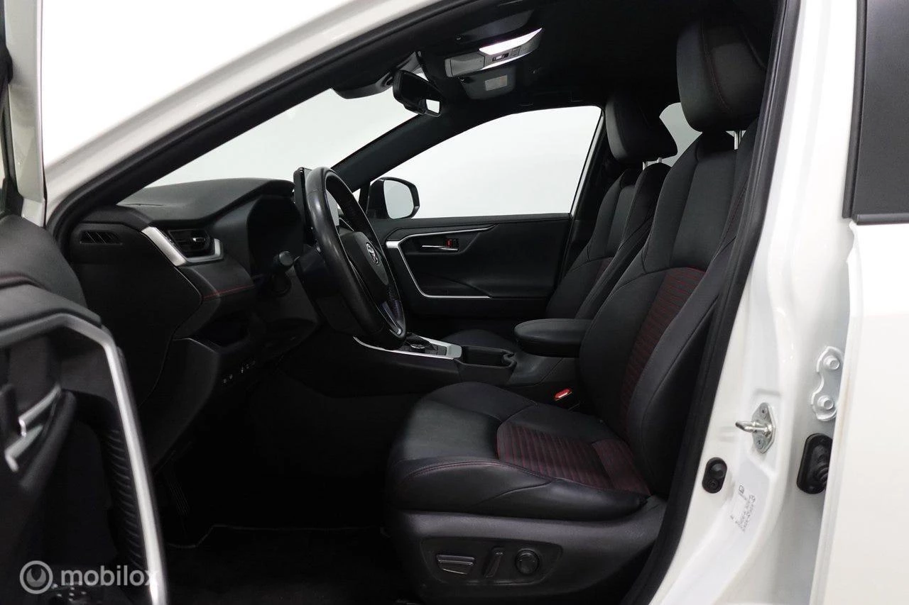 Hoofdafbeelding Toyota RAV4