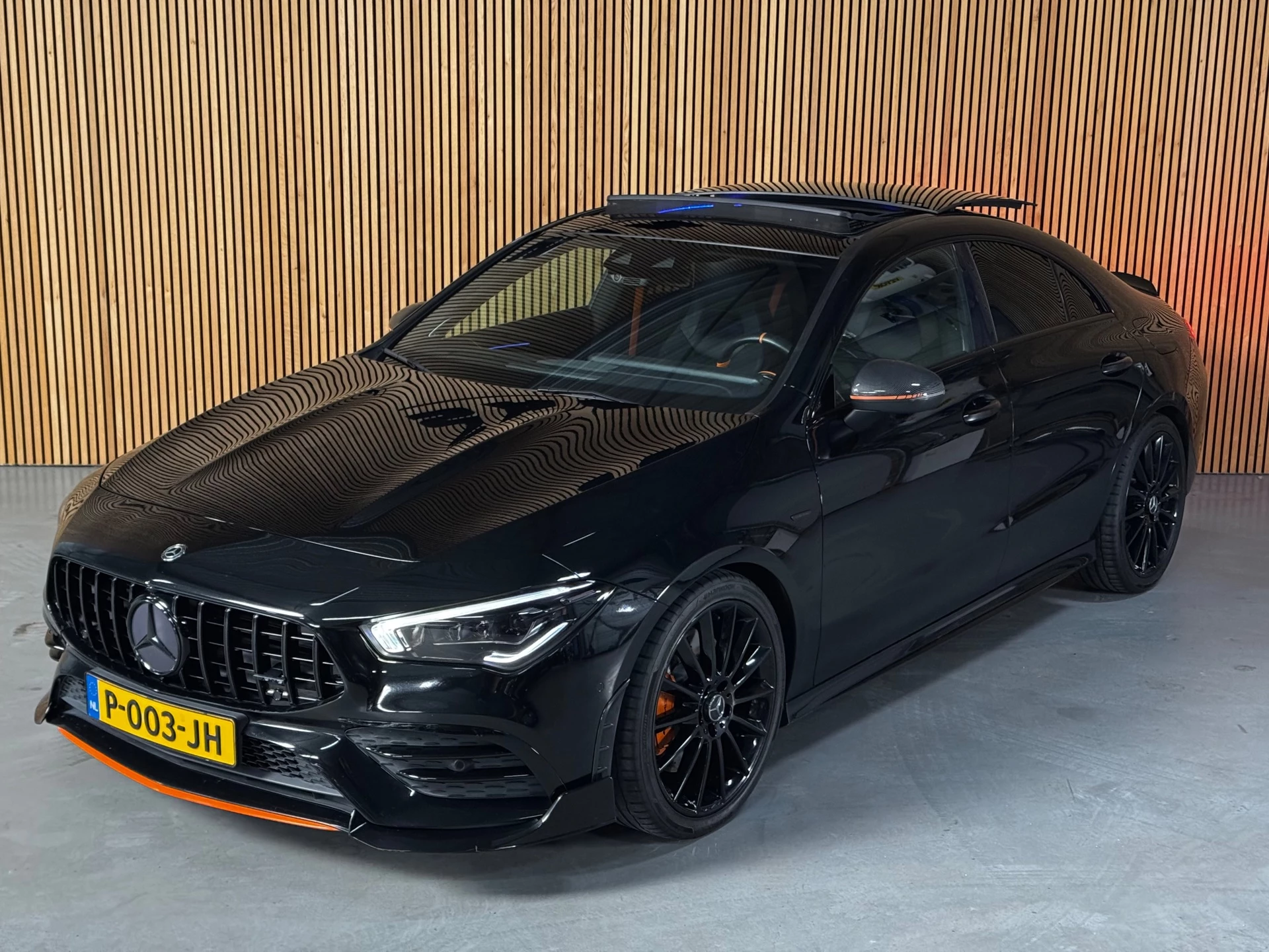 Hoofdafbeelding Mercedes-Benz CLA
