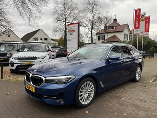 BMW 5 Serie TOURING 530E HIGH EXECUTIVE / LEDER / CAMERA / CARPLAY / ELEK. TREKHAAK
